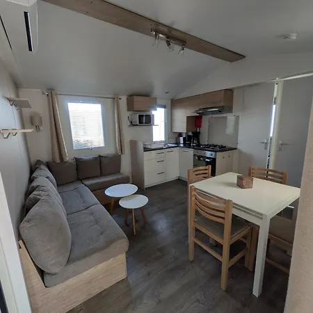 Votre Pause Nature En Mobil-home ホリデーパーク *