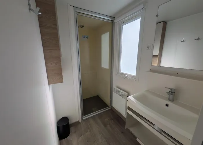 ホリデーパーク Votre Pause Nature En Mobil-home *